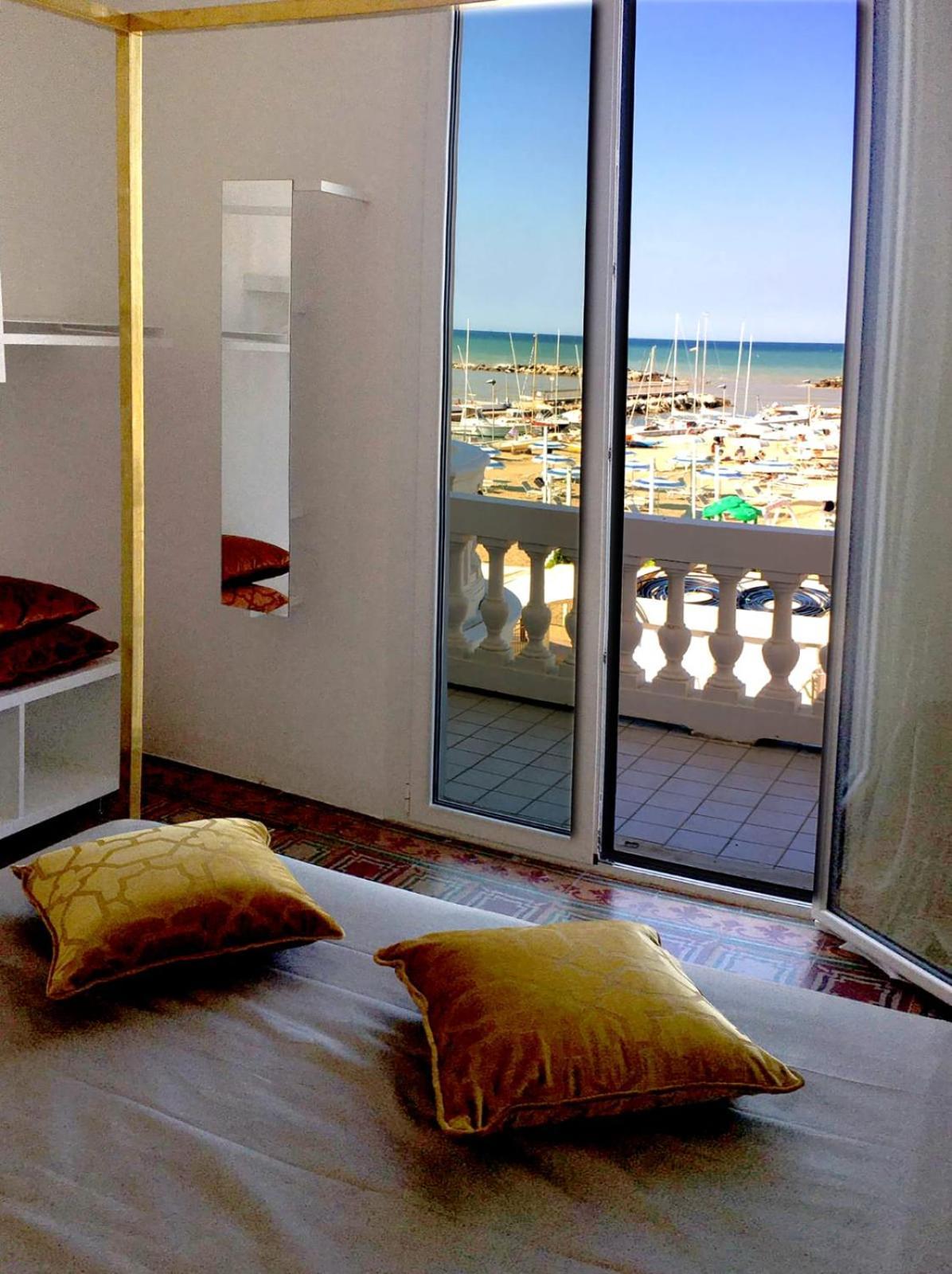 Villa La Torretta Luxury B&B - Adults Only - Римини Экстерьер фото